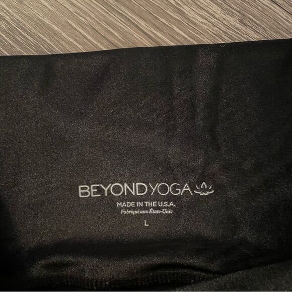 Beyond Yoga Sportgloss Smooth Operator High Waisted legging - Picture 4 of 6